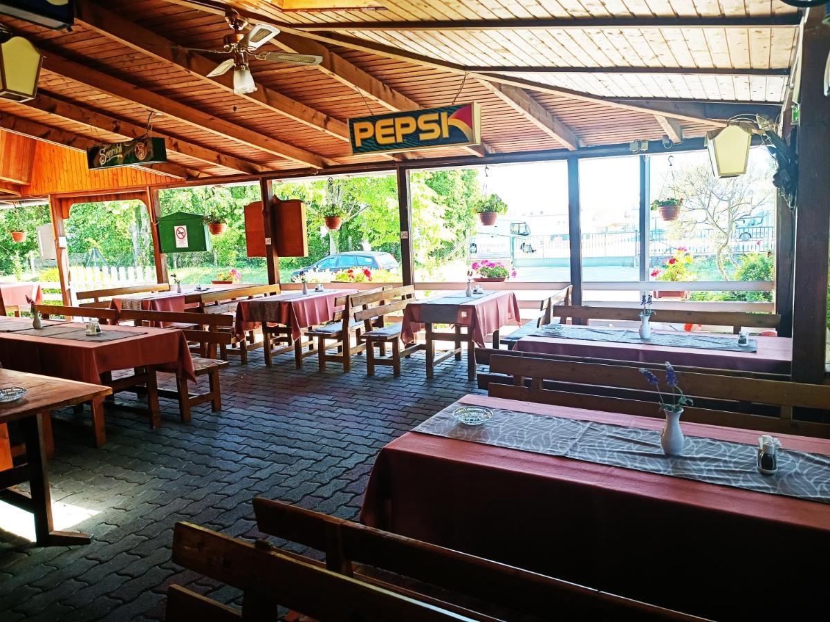 Janika Pension Vonyarcvashegy Ngoại thất bức ảnh