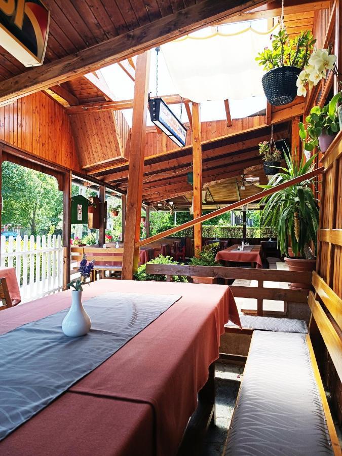 Janika Pension Vonyarcvashegy Ngoại thất bức ảnh